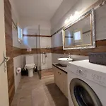 Anatoli شقة بيراما
